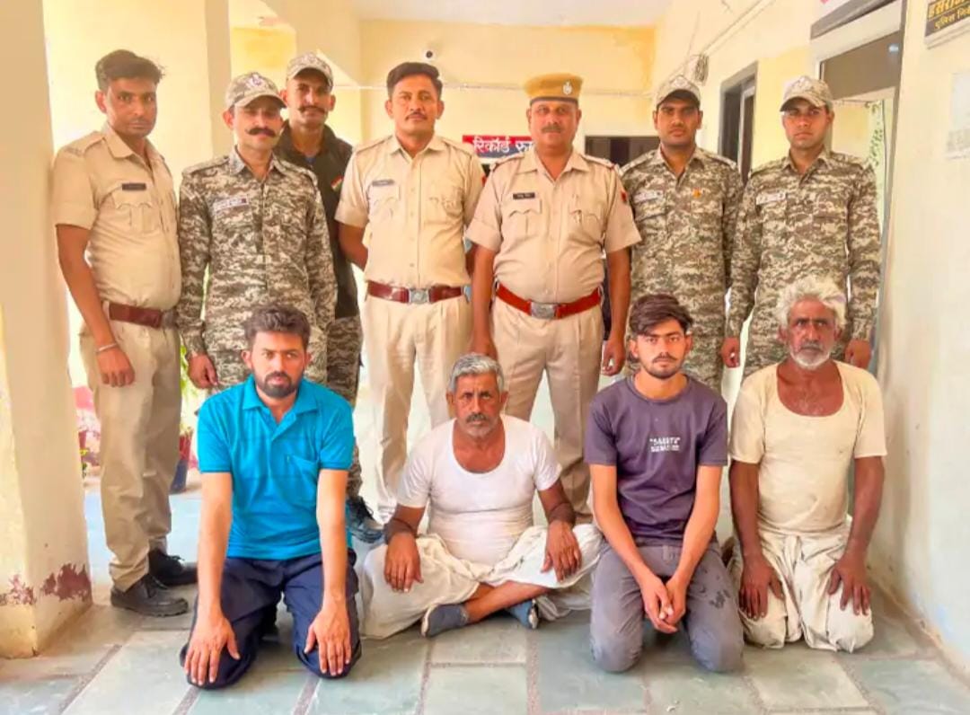 पुलिस के साथ मारपीट के मामले में 5 गिरफ्तारः थाने की जमीन को लेकर था विवाद, SHO को जमीन पर गिराकर दबोच ली थी गर्दन