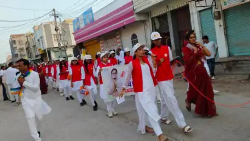 तेरापंथी सभा का स्वर्ण जयंती समारोहः मुमुक्षु मानवी की शोभा यात्रा का आयोजन