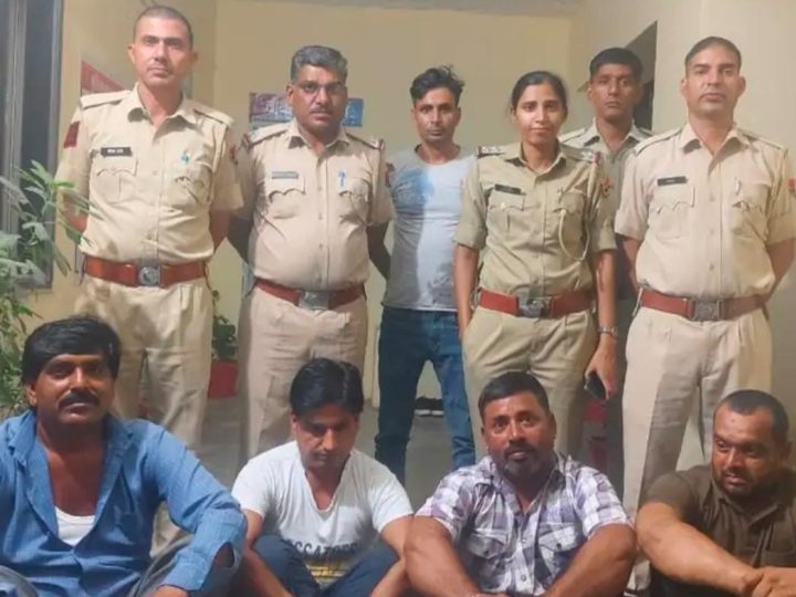 नोखा पुलिस ने सोमवार देर रात चार जुआरियों को किया गिरफ्तारः आरोपियों को होटल रामदेव से दबोचा, 38,900 रुपए बरामद कर जब्त