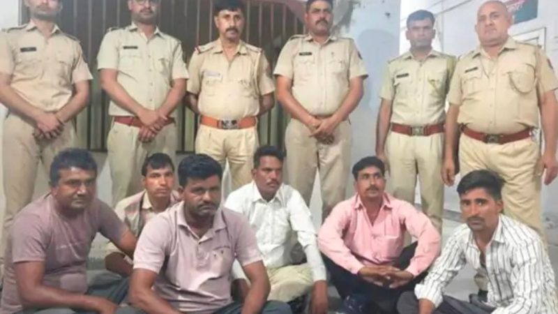 जसरासर में जुआ खेलते हुए 6 गिरफ्तारः 16 हजार की जुआ राशि जब्त, जसरासर पुलिस की कार्रवाई