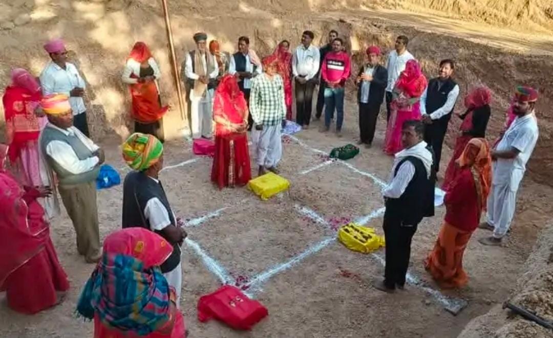 नोखा गाँव मे 80 साल पुराने शीतलामाता मंदिर का होगा जीर्णोद्धारः ढाई करोड़ की लागत से बनेगा 84 फीट लंबा और 52 फीट ऊंचा मंदिर, 2026 में होगा तैयार