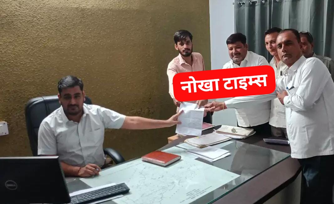 नोखा में रेलवे अंडरब्रिज के पास खुला ठेका: राष्ट्रीय राजमार्ग से मात्र 10 मीटर दूरी पर शराब ठेके का स्थानीय लोगो ने विरोध जताया; लोगो ने उपखंड अधिकारी को सौंपा ज्ञापन