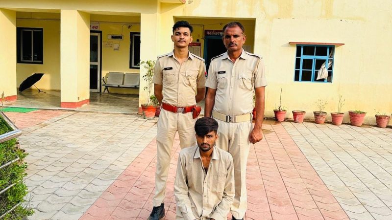 नोखा में ई-मित्र संचालक से लूट का तीसरा आरोपी गिरफ्तार: नागौर के विष्णुनगर से पकड़ा, 2.55 लाख की लूट में दो पहले ही जेल में