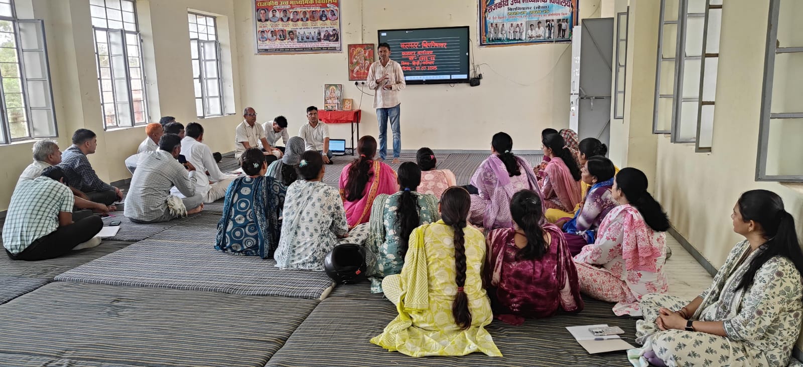 हिन्दी और पर्यावरण पर शिक्षकों की क्लस्टर कार्यशाला का आयोजन: जैसलसर, गुन्दूसर, झाड़ेली, मेनसर और बिलनियासर के शिक्षक-शिक्षिकाओं ने लिया भाग