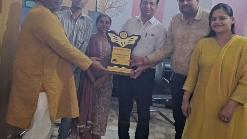 सीबीएसई अजमेर के रीजनल ऑफिसर का स्कूल दौरा: लव फन लर्न स्कूल की गतिविधियों की सराहना, करणी माता मंदिर के भी किए दर्शन