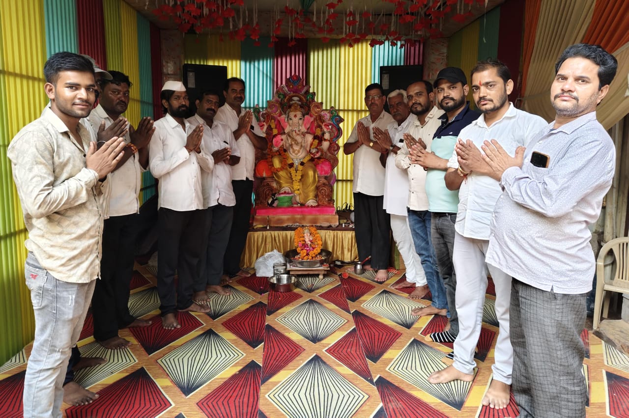 नोखा में ज्वेलर्स एसोसिएशन द्वारा लगातार तीसरे साल गणेश प्रतिमा स्थापित: नितिन मराठा के नेतृत्व में हो रही विशेष पूजा अर्चना