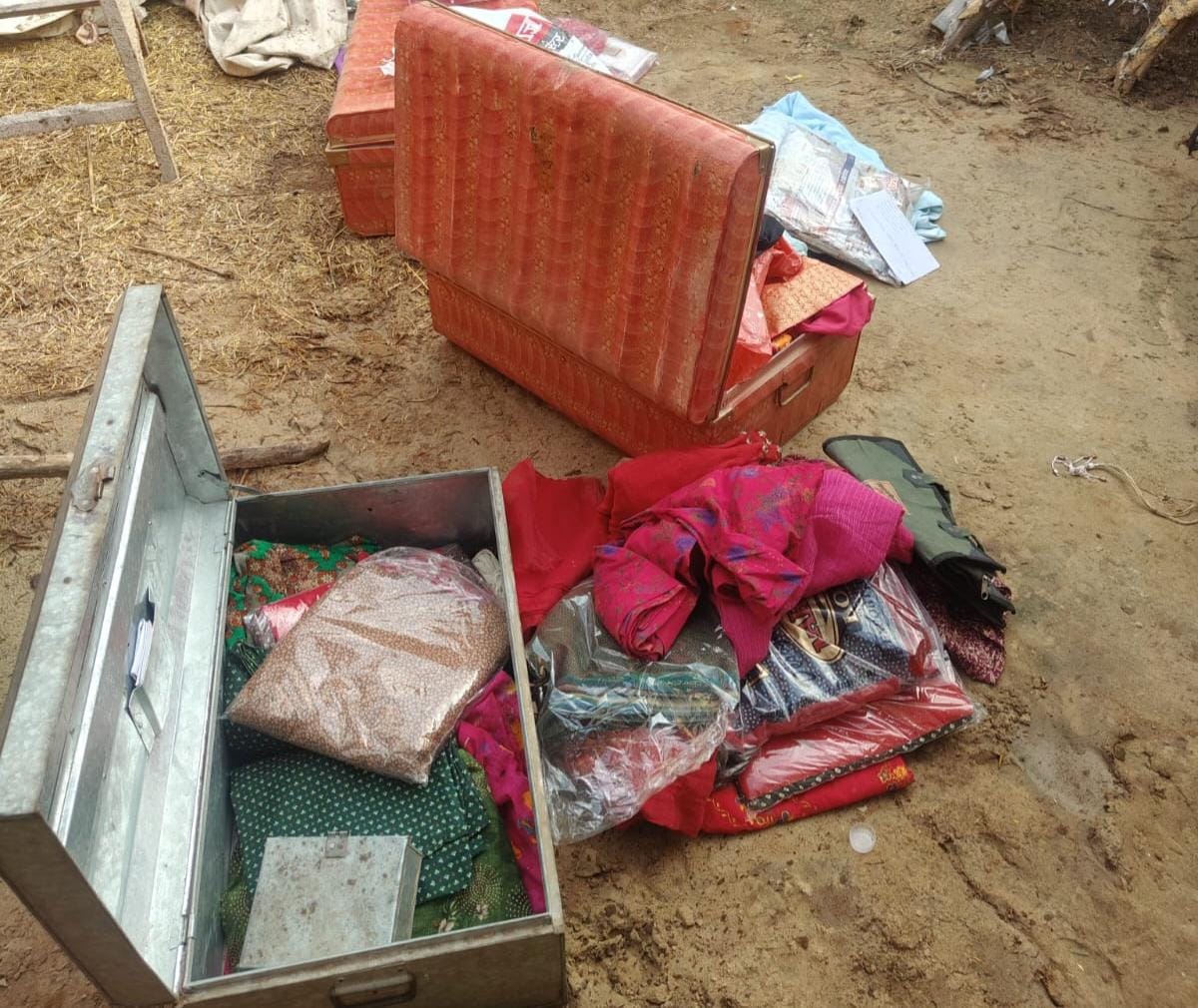 नोखा में 3 भाइयों के घरों में चोरी: 28 तोला सोना, 55 हजार रुपए की नकदी ले गए चोर